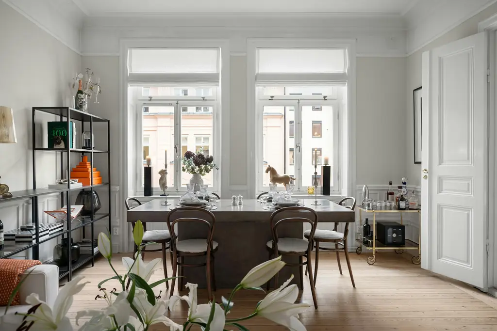 Comedor junto a los balcones